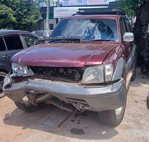 Conductor alcoholizado y armado provocó grave accidente e intentó fugarse - Policiales - ABC Color