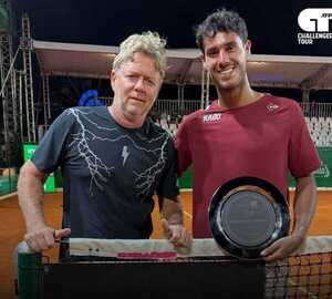 Dani Vallejo viaja mañana a Melbourne con su entrenador para jugar el Open australiano - La Tribuna