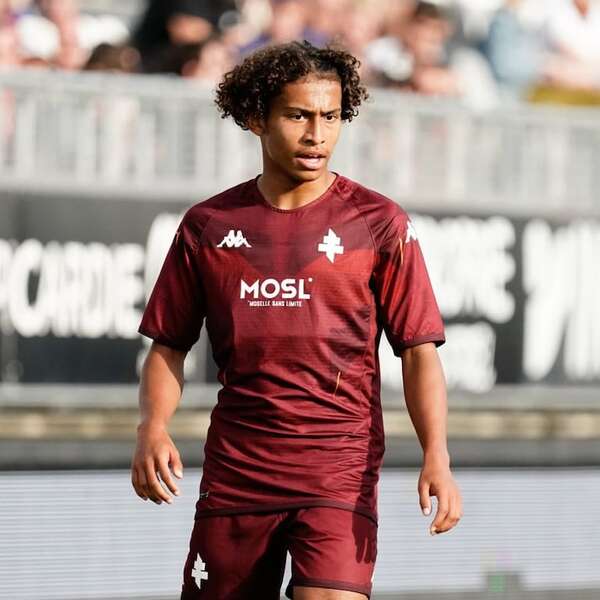 Futbolista de 19 años, entre los heridos del incendio en Suiza - Fútbol Internacional - ABC Color