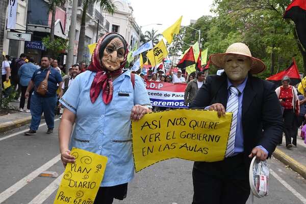 Reforma de caja fiscal: otro gremio docente condiciona inicio de clases - Nacionales - ABC Color