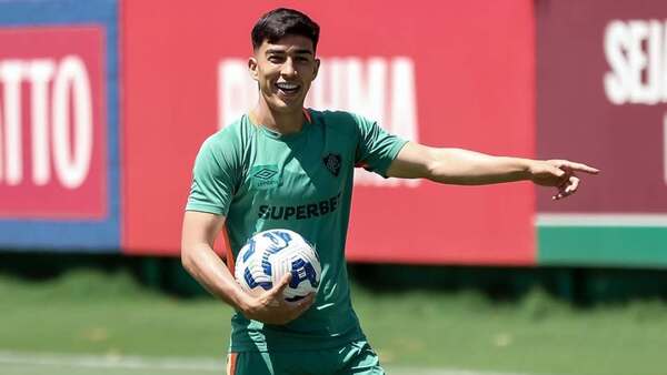 Rubén Lezcano se muestra ante Luis Zubeldía