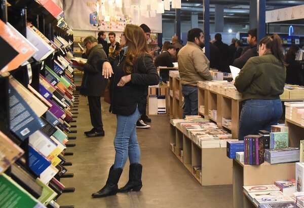 Literatura paraguaya en 2025: un año con reconocimientos y diversos lanzamientos - Literatura - ABC Color