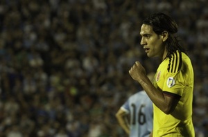 Olimpia y Cerro Porteño dicen no al ofrecimiento de Radamel Falcao