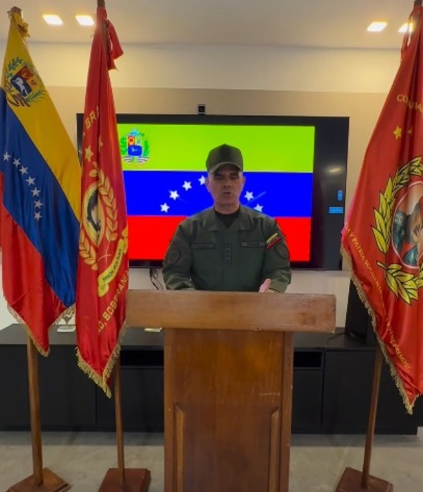 Jefe militar venezolano promete «resistir» con todos sus recursos bélicos y humanos el ataque de Estados Unidos