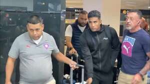 Santiago Mosquera llegó al país para sumarse a Cerro Porteño - Cerro Porteño - ABC Color