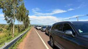Video: largas filas en peaje “Ecovía” luego de manejo pasara a consorcio Rutas del Este - Nacionales - ABC Color