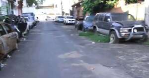 La Nación / Denuncian que hay 16 vehículos abandonados sobre una calle fernandina