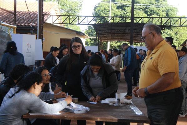 Oficialismo prioriza Municipales 2026 y posterga las Presidenciales