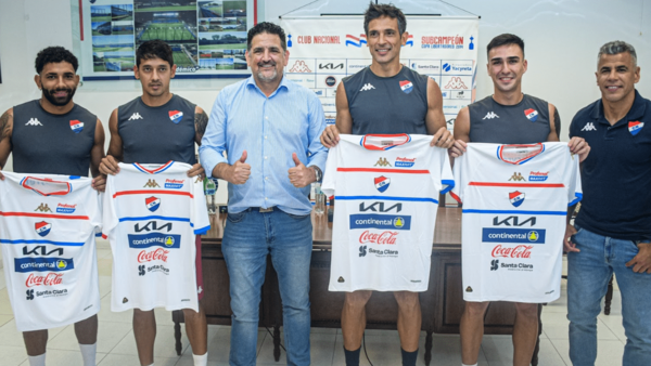 Histórico: Roque Santa Cruz es nuevo refuerzo de Nacional