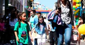 La Nación / En vacaciones, se recomienda evitar las pantallas y realizar más actividad física para los niños