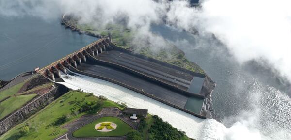 Itaipú generó energía suficiente para abastecer a todo el mundo por un día