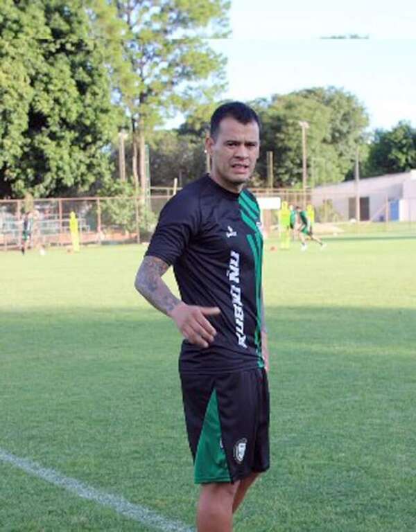 Rubio Ñu: Willy Mendieta, incorporado a la dotación albiverde - Fútbol - ABC Color