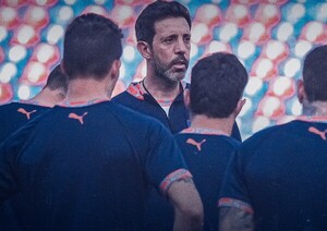 Popular / Jorge Bava llevó 39 jugadores a Ciudad del Este