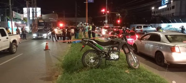 Joven motociclista pierde la vida tras chocar contra una columna en la «curva de la muerte»