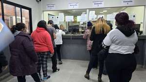 Crisis en el Hospital de Calle’i: denuncian “calvario” por falta de médicos y medicamentos - Nacionales - ABC Color