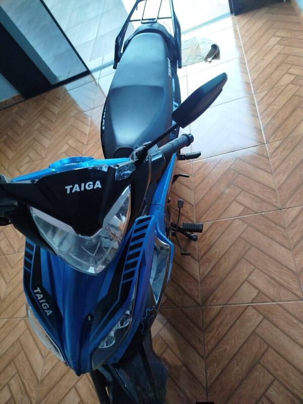 Niña muere tras accidente en moto, que conducía su hermana de 11 años - trece