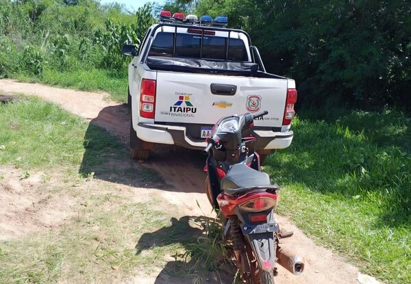 Recuperan motocicleta robada tras persecución policial en Concepción - Concepción al Día