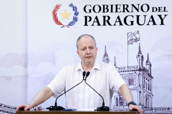 Congreso cita a Carlos Valdovinos para explicar la reforma de la Caja Fiscal