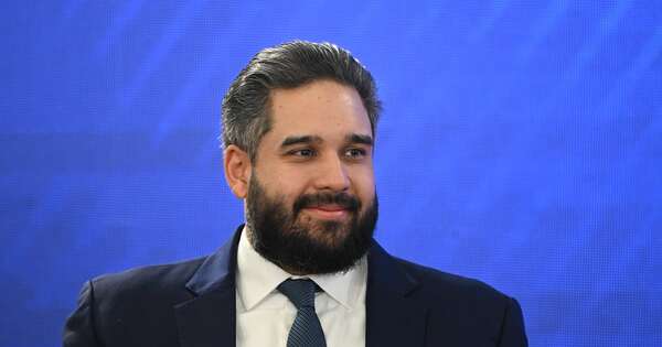 La Nación / “No nos van a ver débiles”, dice Nicolasito, el hijo de Maduro