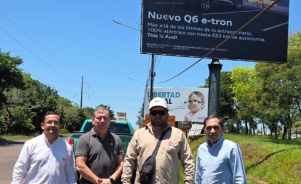 Atribuyen falla en alumbrado a cartel instalado sin autorización