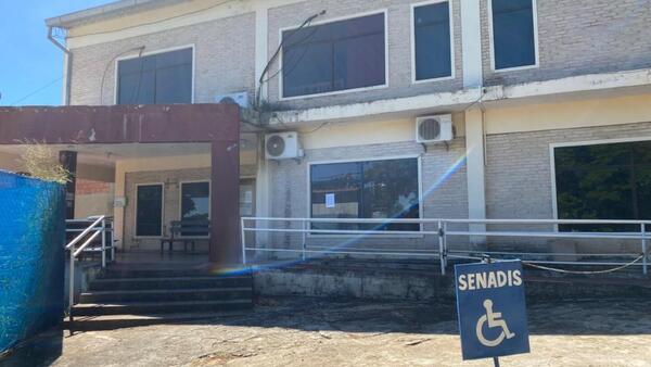 Cierran temporalmente Senadis en Caacupé por riesgo estructural