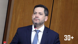 Raúl Latorre: “El pueblo venezolano debe recuperar el poder” - trece