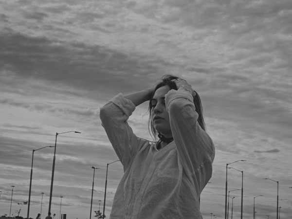 Ya disponible "Q nos pasó?" de Aleshit