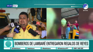 Bomberos de Lambaré llevan alegría a cientos de niños en el Día de Reyes