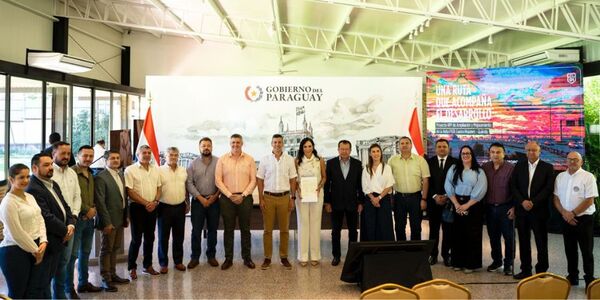 SANTIAGO PEÑA ENCABEZÓ FIRMA DE CONTRATO PARA AMPLIACIÓN DE LA RUTA PY01