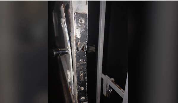 Malvivientes “vaciaron” una vivienda en J.A. Saldívar - Policiales - ABC Color