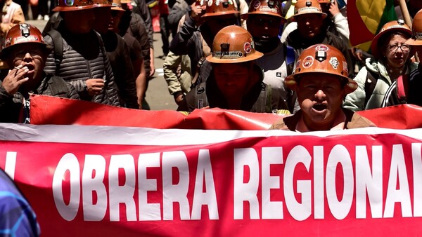 Sindicatos presionan a Paz y amenazan con bloqueos