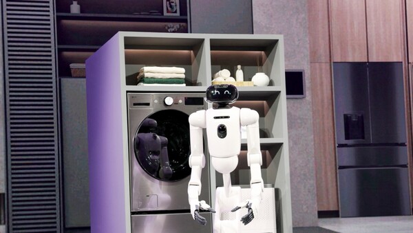 Debuta CLOiD, el robot con IA dedicado a tareas domésticas