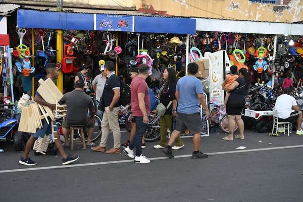 Aún hay tiempo para los Reyes sobre la avenida Eusebio Ayala - Nacionales - ABC Color
