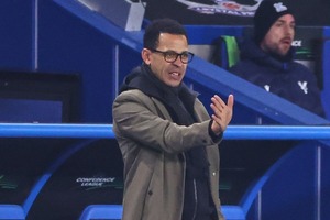 Liam Rosenior es el nuevo entrenador del Chelsea