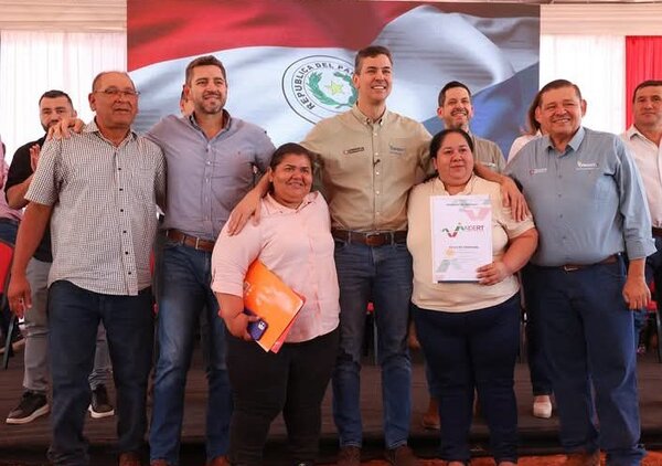 Antes era solo el 27%; ahora, llega al 56% el porcentaje de mujeres que recibieron títulos del Indert - ADN Digital