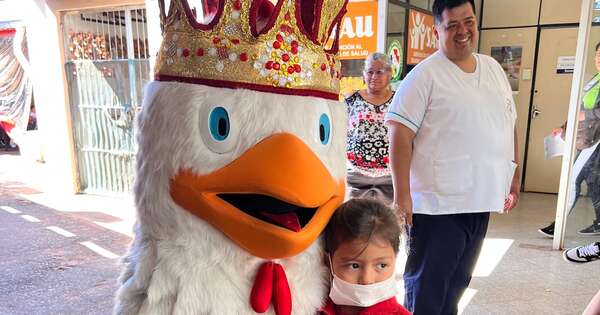La Nación / Pepe Chugon mantiene viva su tradicional visita en la víspera de Reyes Magos