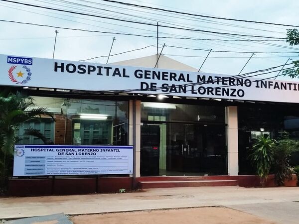 Pacientes forman filas desde la madrugada para conseguir turnos en el Hospital de Calle’i » San Lorenzo PY