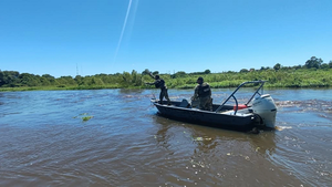 Búsqueda del niño Alexander continúa por agua, con apoyo de buzos de la Armada - Noticiero Paraguay
