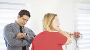 “No puedo arreglarme porque mi marido es muy impaciente”