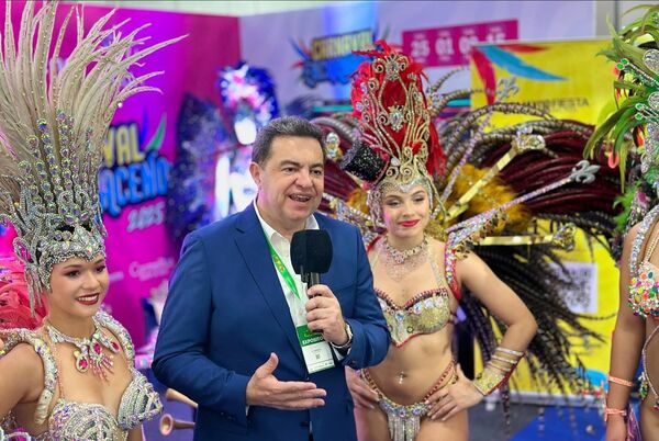 Popular / ¡El Carnaval Encarnaceno llega a Asunción!