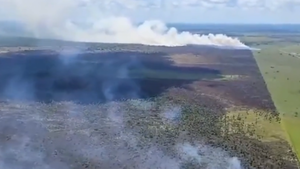 Incendio en zona de Chaco’i moviliza a contingente de bomberos