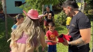 Marilina y Will Fretes reparten alegría y regalos por Día de Reyes