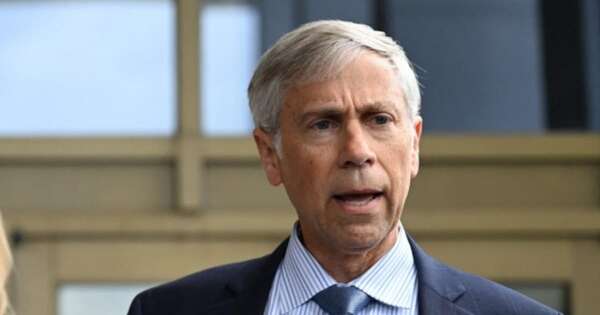 La Nación / El abogado de Maduro también defendió a Julian Assange, fundador de WikiLeaks