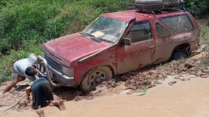 Comunidades de la ribera del Pilcomayo: Entre la bendición de la lluvia y caminos intransitables