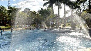 Chapuzón de verano en vacaciones por clubes de Asunción y alrededores