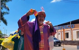 Los Reyes Magos llegaron al Hospital Acosta Ñu llevando felicidad a los niños del lugar - trece