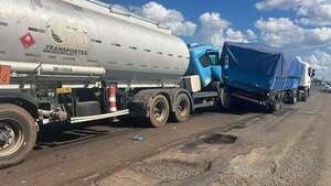 Guajayvi: otro accidente provocado por baches en la ruta PY08 - Nacionales - ABC Color