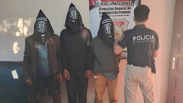 Caen tres asaltantes tras robar a un chofer en Cambyretá