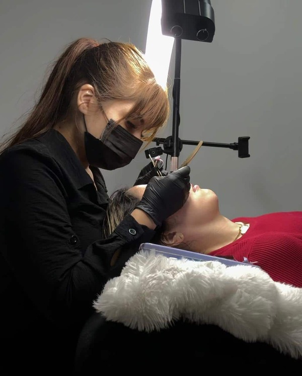 Extensiones de pestañas: Guía para que duren más tiempo