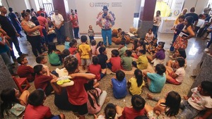 Reyes Magos llevan alegría a 300 niños en el Puerto